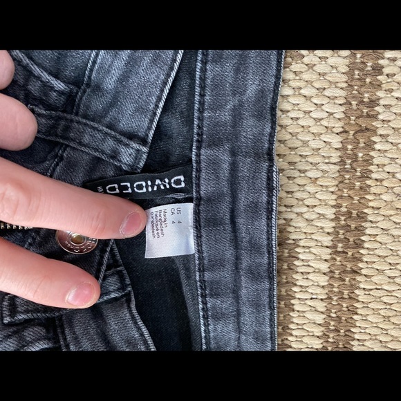 H&M jeans - Picture 2 of 3